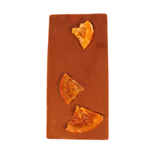 Edle Vollmilchschokolade mit kandierten Orangenstücken
